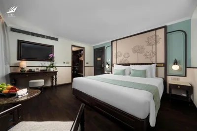 Double or Twin Oasis Suite 1st floor — Halong Lyra Grandeur Cruise